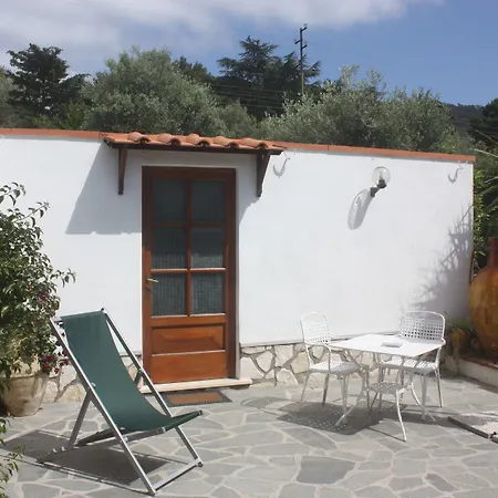 Casetta Minghitto Relaxing rooms in Capri-2